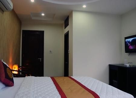Canh Buom Hotel Ντα Νανγκ Δωμάτιο φωτογραφία